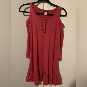 Pink dress with open shoulders size 14/16 girl. Like new!